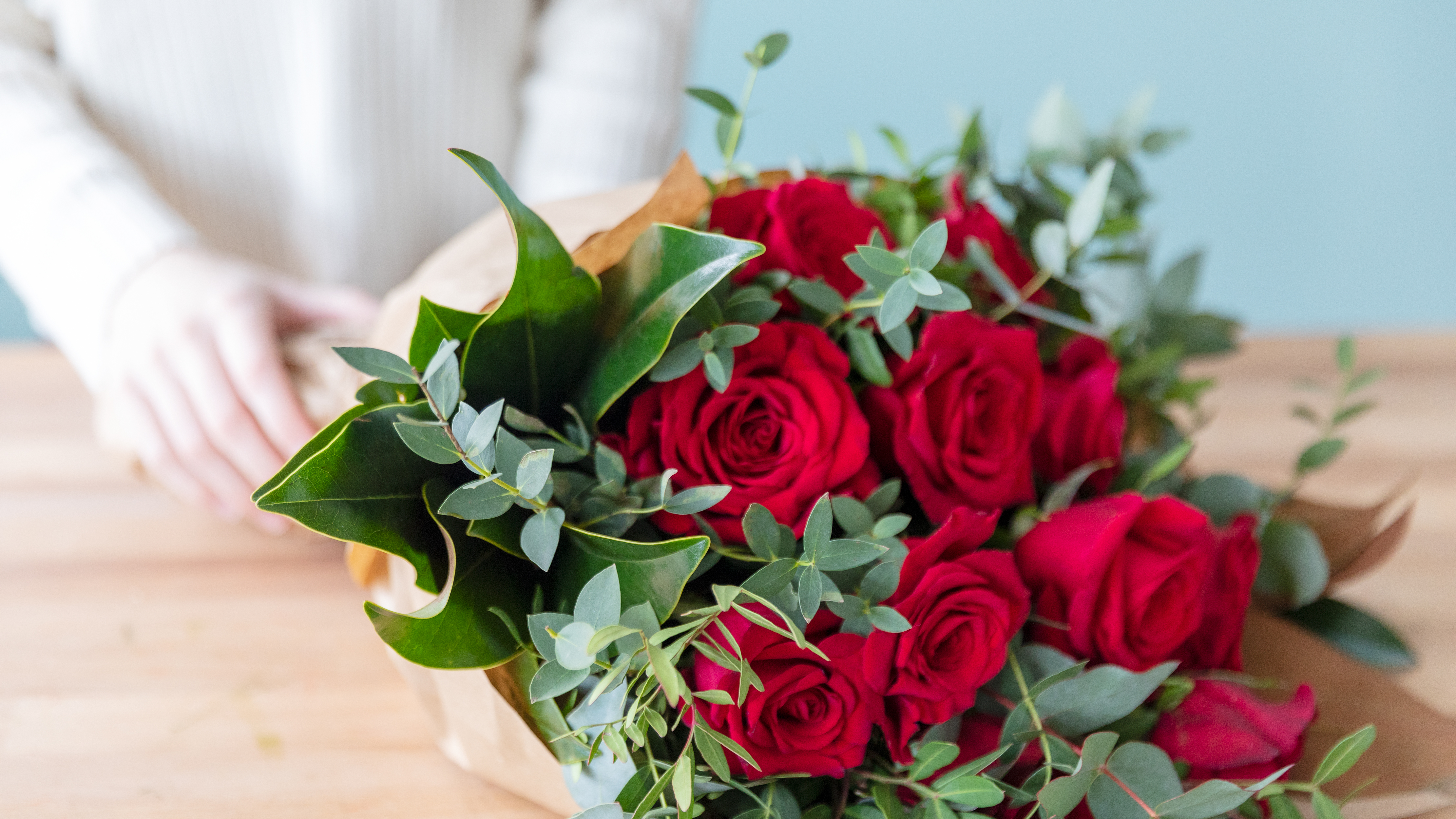 Fiori Per San Valentino Regala Bouquet Di Fiori E Rose Colvin